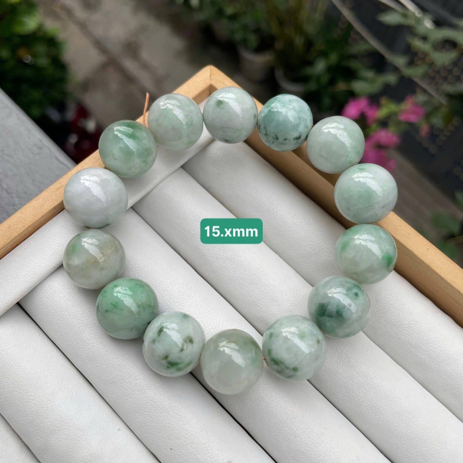 Grand Luxe Oversized Jadeite Bead Bracelet